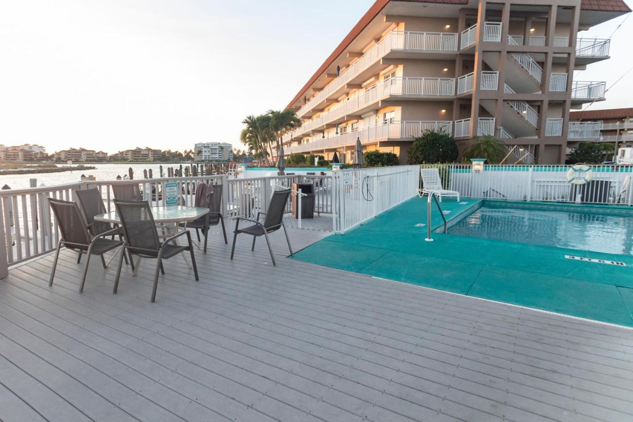 The Boathouse Motel Marco Island Eksteriør bilde